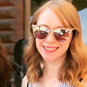 Meet your Posher, Emily